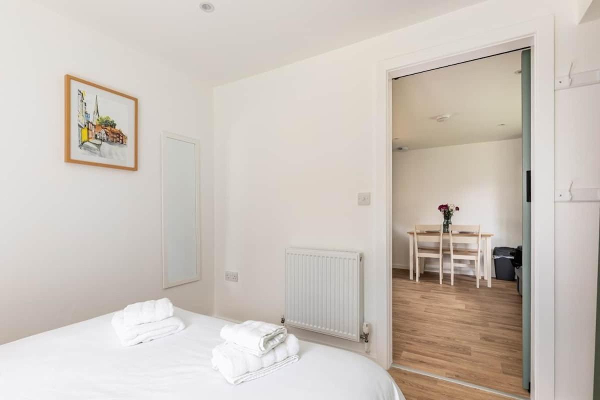 Апартаменты Salisbury Guest Annex Экстерьер фото
